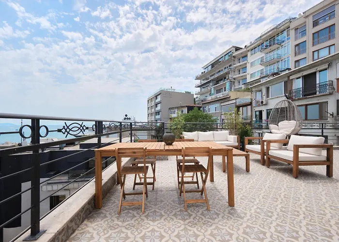 Modern Duplex Bosphorus View Apartment With Teracce